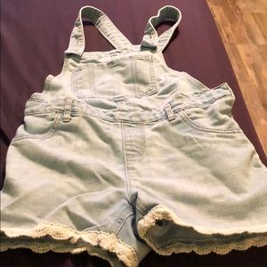 Overall shorts